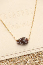 Load image into Gallery viewer, Floating Shell Necklace