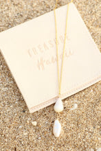 Load image into Gallery viewer, Dainty Shell + Pearl Necklace
