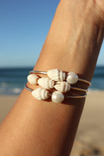 Load image into Gallery viewer, Lattice Miter &amp; White Pearl Bangle

