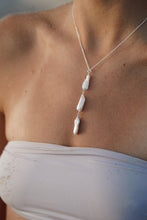 Load image into Gallery viewer, Pearl Lariat
