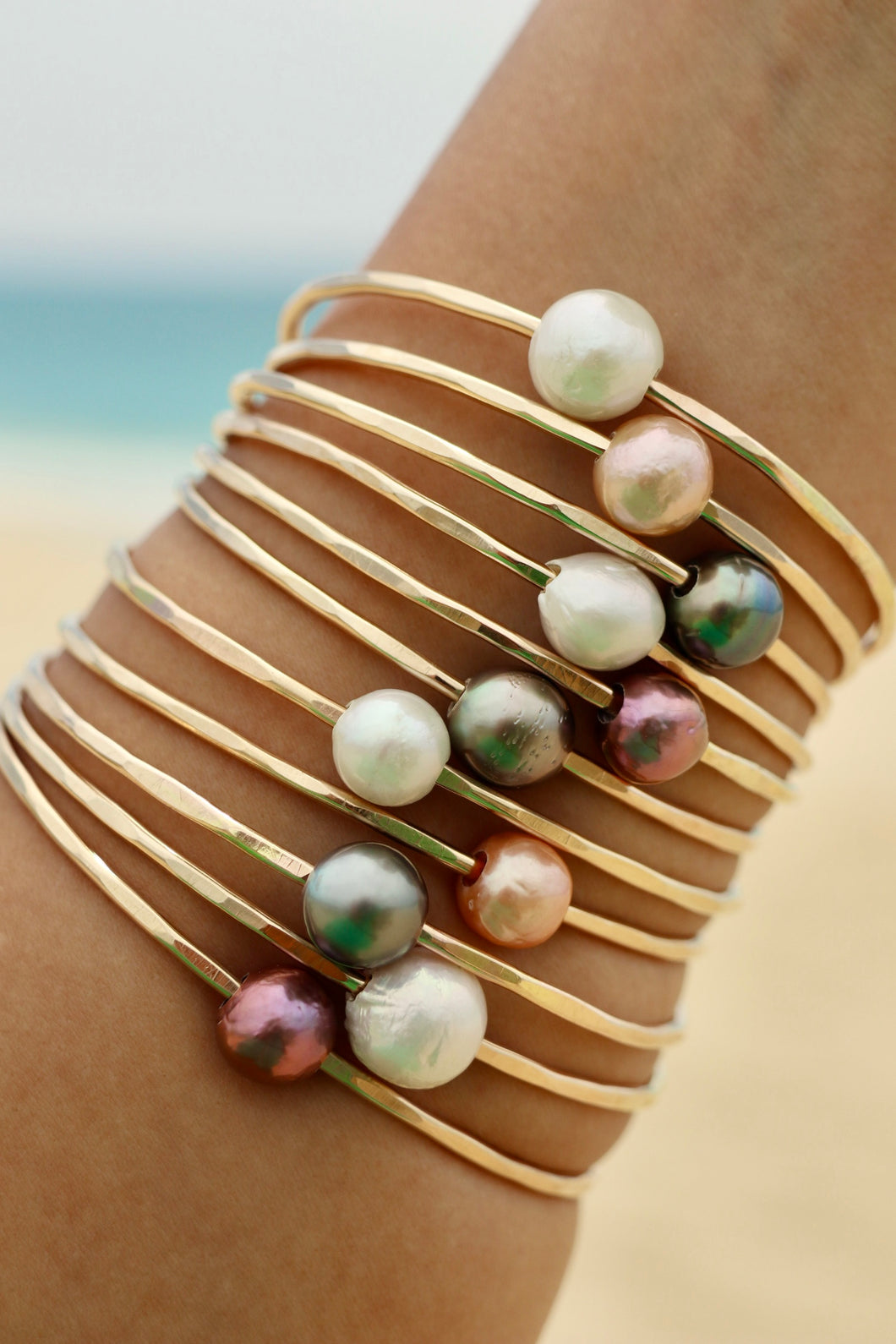Single Pearl Bangle