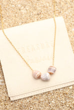 Load image into Gallery viewer, Floating Shell Necklace
