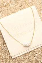 Load image into Gallery viewer, Floating Shell Necklace
