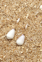 Load image into Gallery viewer, Seaside Earrings

