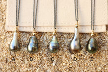 Load image into Gallery viewer, Tahitian Pearl Necklace
