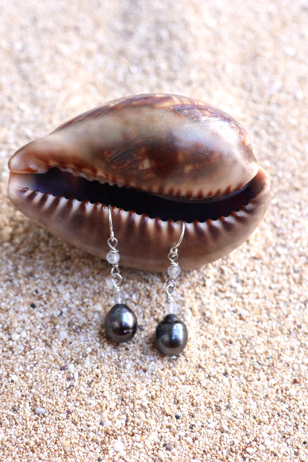 Drop Earrings - Tahitian Pearls