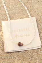 Load image into Gallery viewer, Pearl Muse Choker
